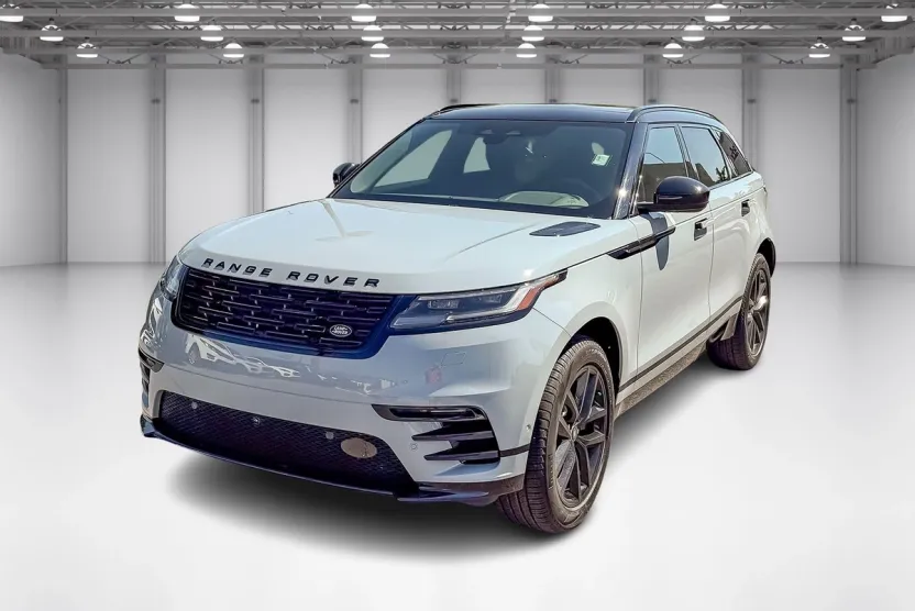 2026 Land Rover Range Rover Velar SE photo 1