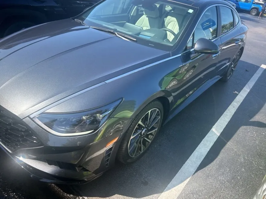 2023 Hyundai Sonata Limited photo 1