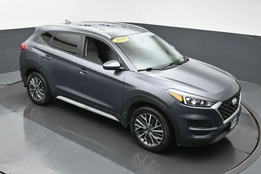 2019 Hyundai Tucson SEL photo 1