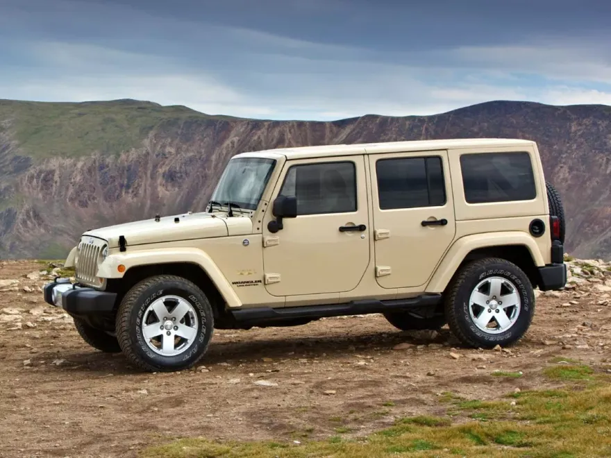 2011 Jeep Wrangler Unlimited Sahara photo 1