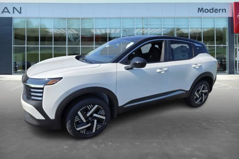 2025 Nissan Kicks SV photo 1