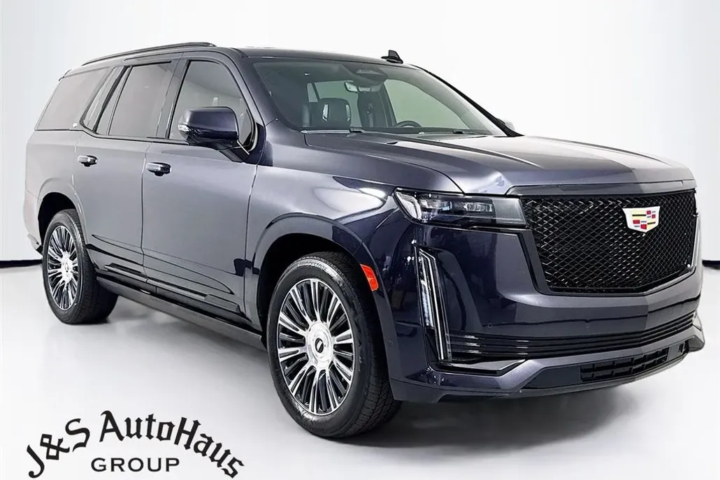 2022 Cadillac Escalade Sport Platinum photo 1