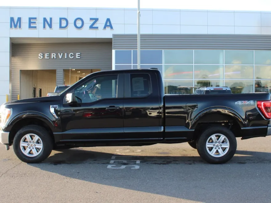 2022 Ford F-150 XLT photo 1