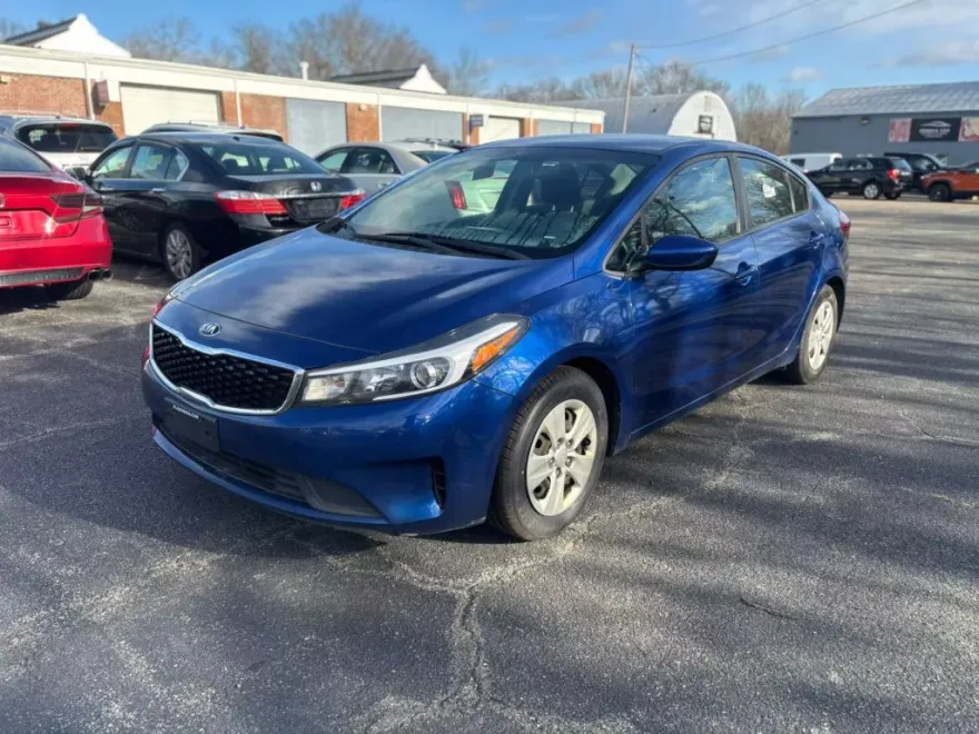2018 Kia Forte LX photo 1