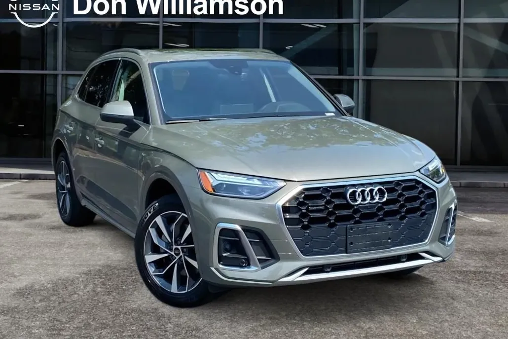 2024 Audi Q5 S line Premium Plus photo 1