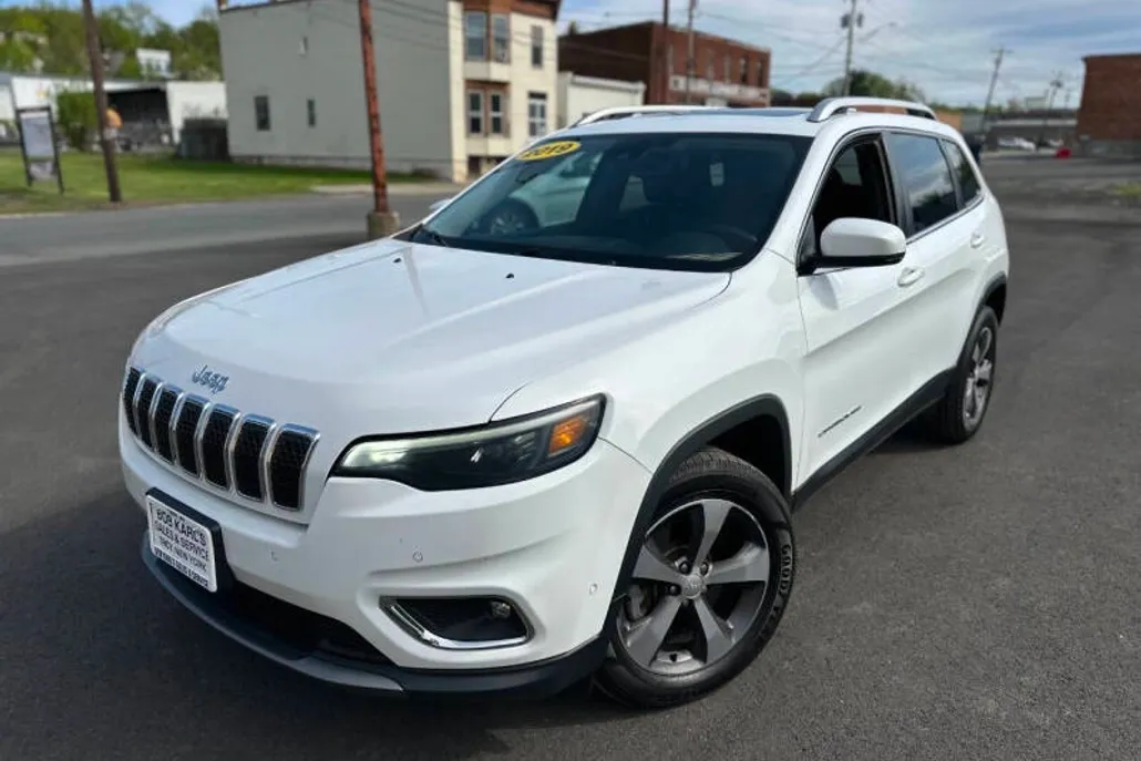 2019 Jeep Cherokee Limited photo 1