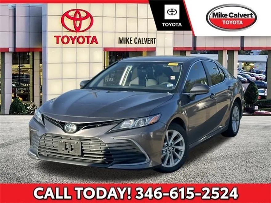 2024 Toyota Camry LE photo 1
