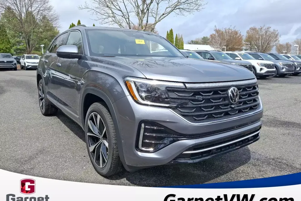 2025 Volkswagen Atlas Cross Sport SEL Premium R-Line photo 1