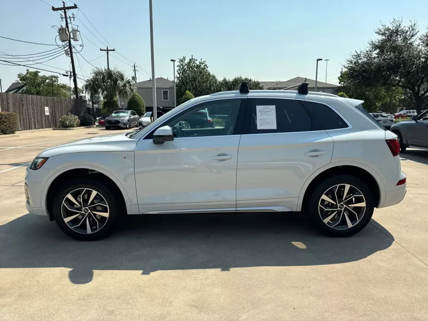 2023 Audi Q5 45 S line Premium photo 1