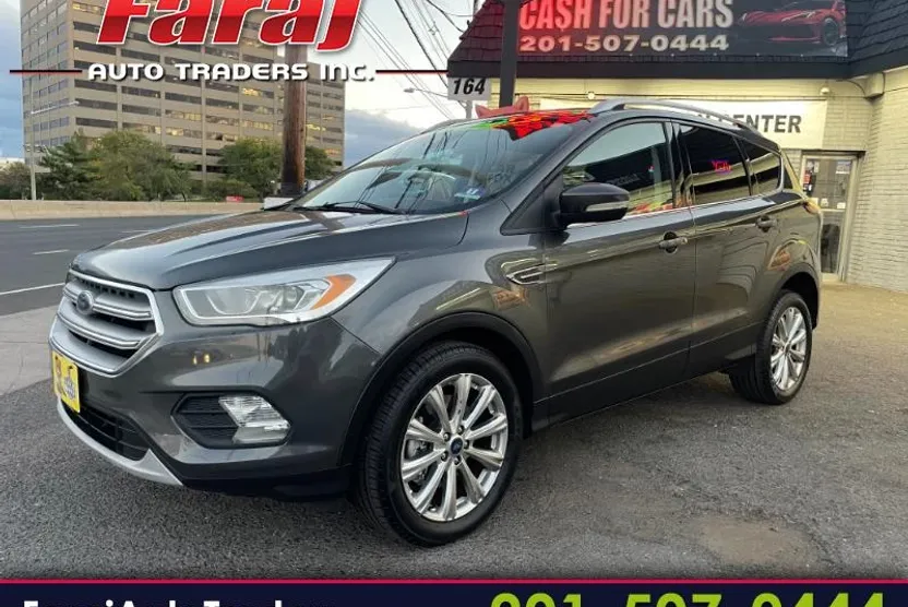 2017 Ford Escape Titanium photo 1
