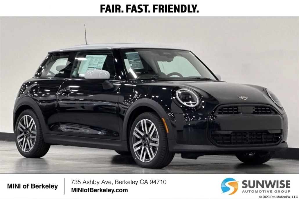 2025 Mini Cooper 2 Door Hardtop Signature photo 1