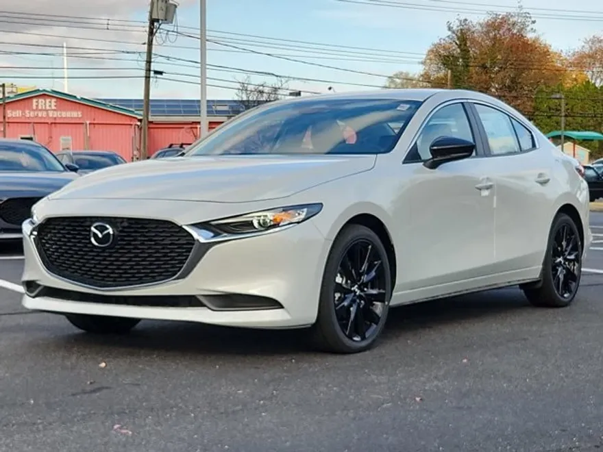 2025 Mazda Mazda3 2.5 Select Sport photo 1