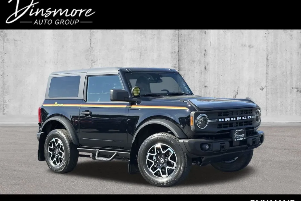 2022 Ford Bronco Black Diamond photo 1
