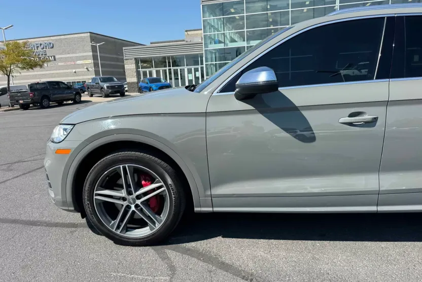 2019 Audi SQ5 Premium Plus photo 1