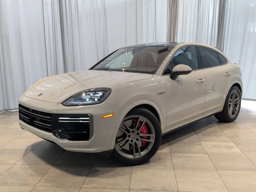 2025 Porsche Cayenne E-Hybrid Coupe Turbo photo 1