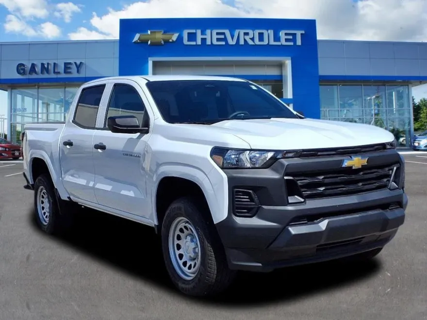 2025 Chevrolet Colorado LT photo 1