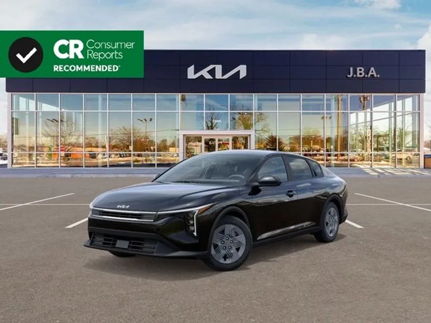 2025 Kia K4 LX photo 1