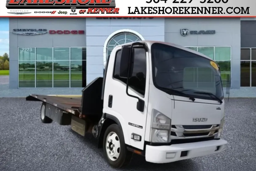 2019 Isuzu NPR photo 1
