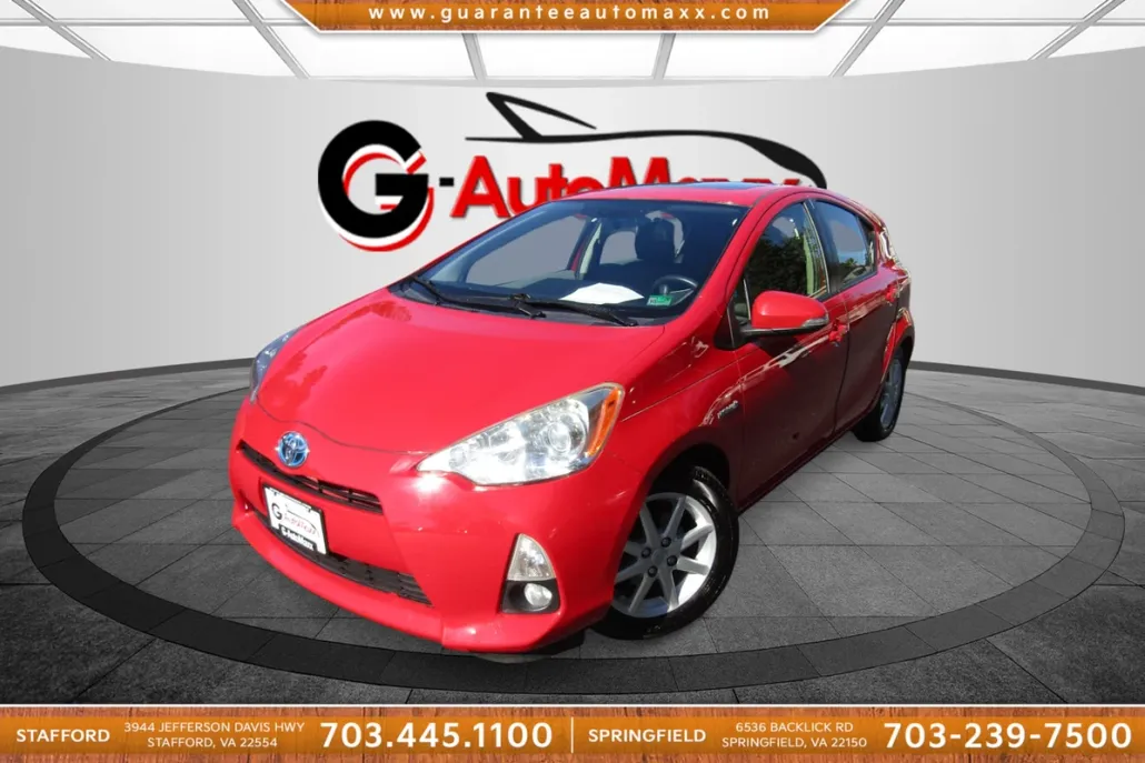 2013 Toyota Prius C Four photo 1