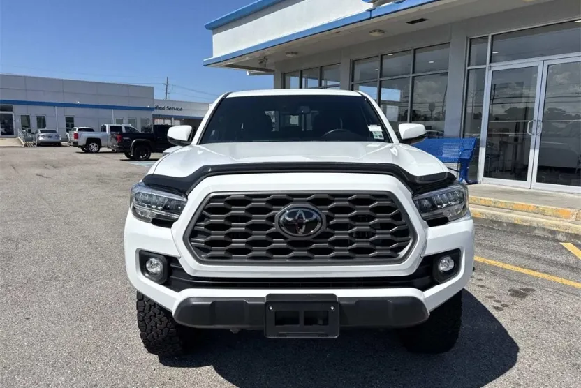 2023 Toyota Tacoma 4x4 SR photo 1