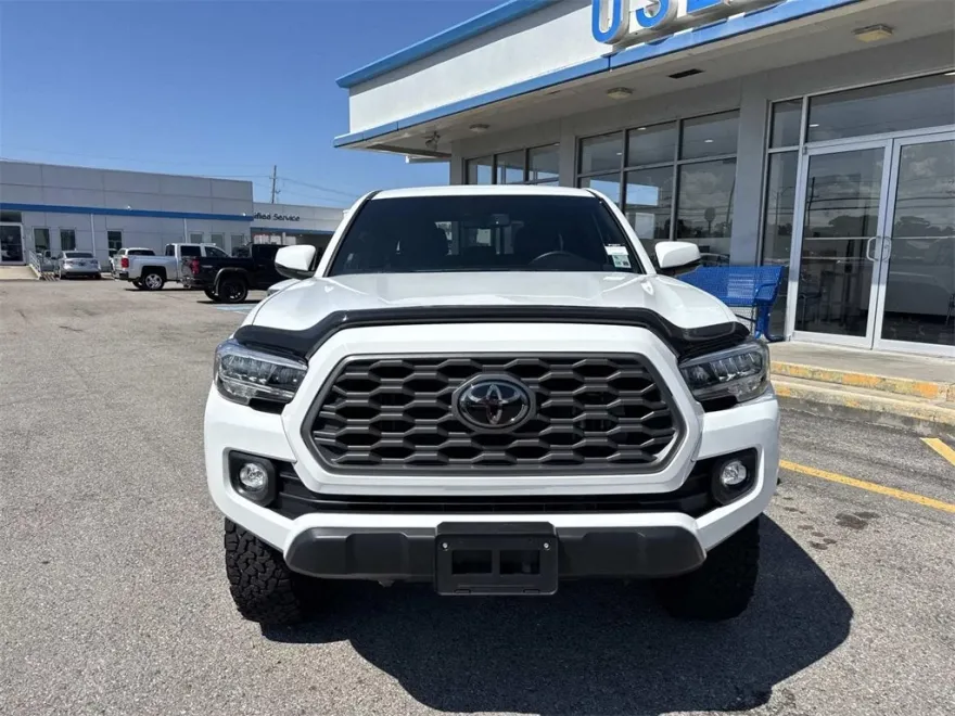 2023 Toyota Tacoma 4x4 SR photo 1