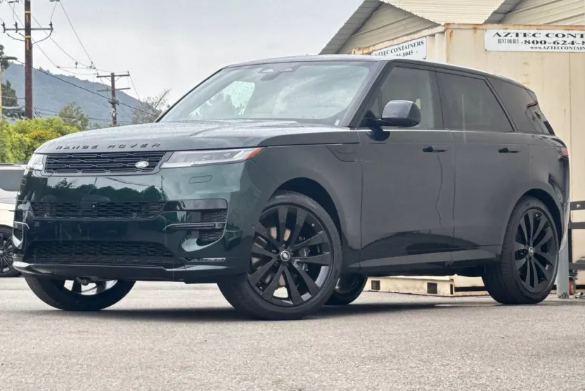 2025 Land Rover Range Rover Sport SE photo 1