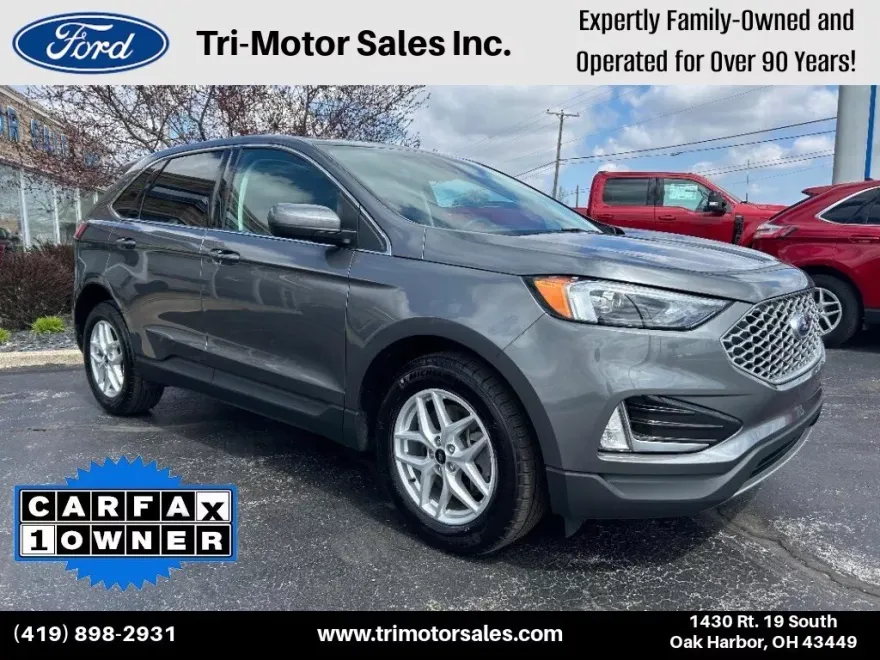 2023 Ford Edge SEL photo 1