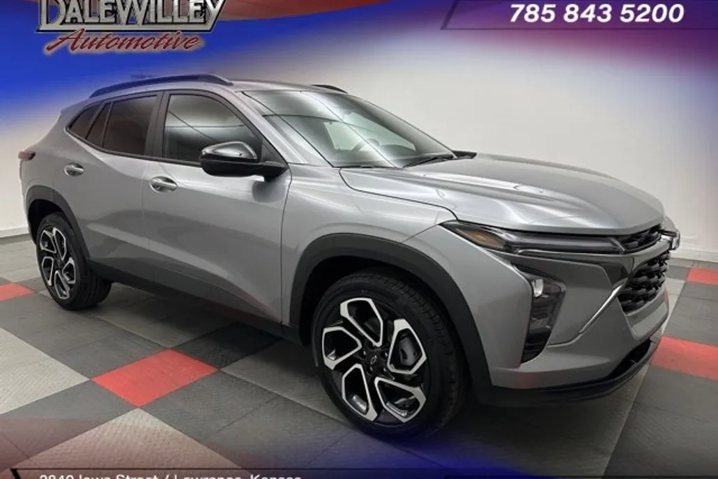 2025 Chevrolet Trax photo 1