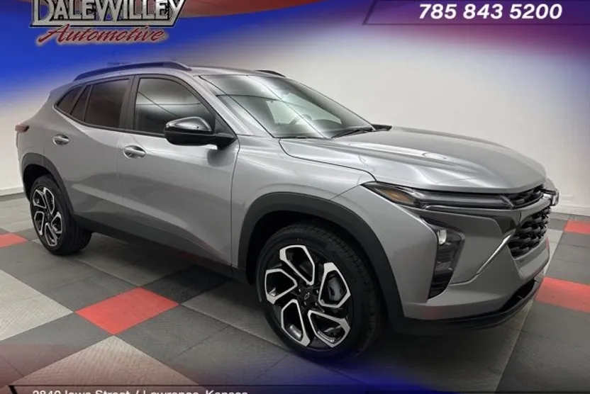 2025 Chevrolet Trax photo 1