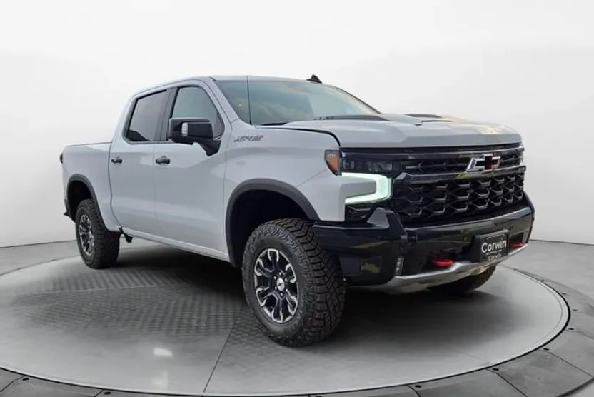 2025 Chevrolet Silverado 1500 ZR2 photo 1
