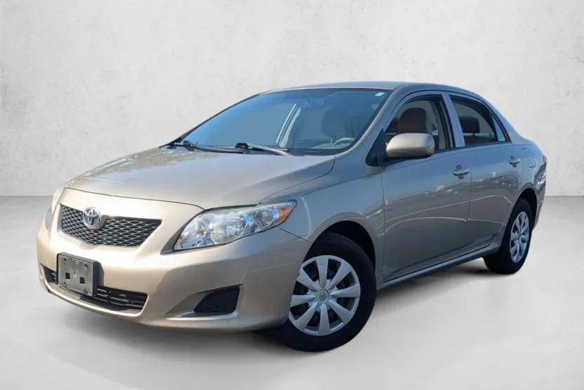 2010 Toyota Corolla LE photo 1