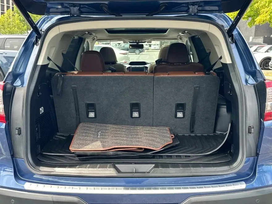 2021 Subaru Ascent Touring photo 1