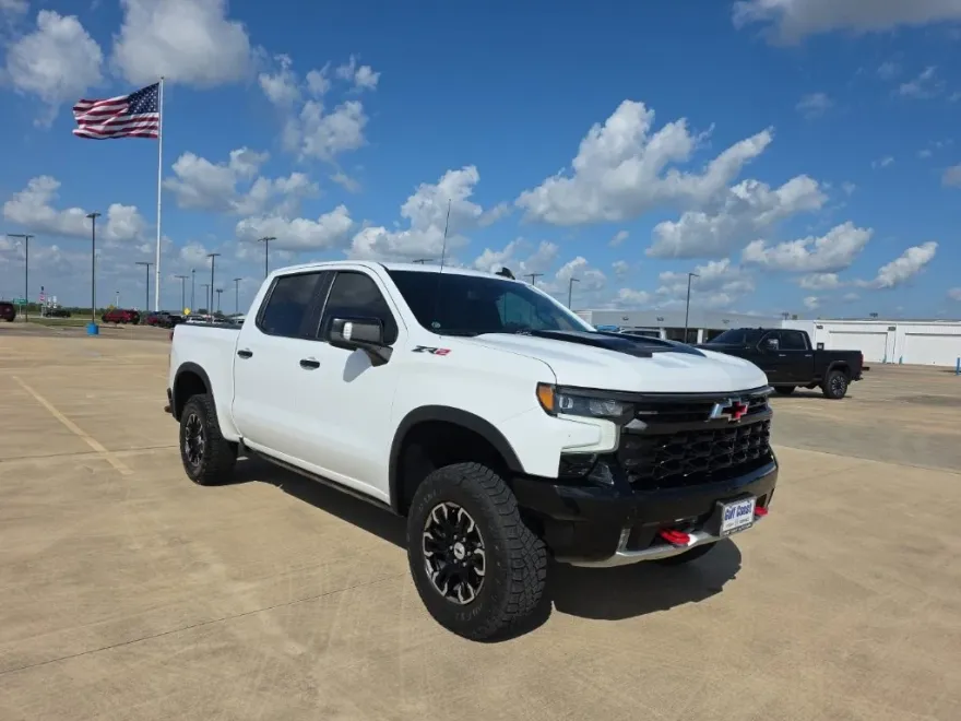 2022 Chevrolet Silverado 1500 ZR2 photo 1