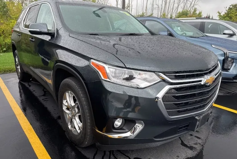 2018 Chevrolet Traverse Cloth 1LT photo 1