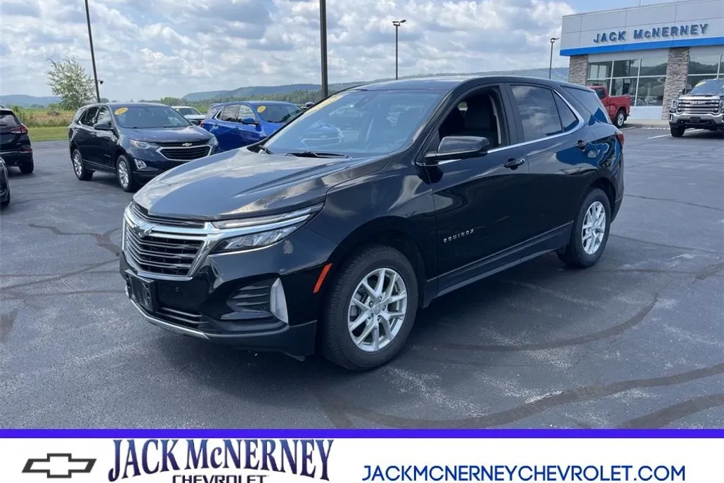 2022 Chevrolet Equinox LT photo 1