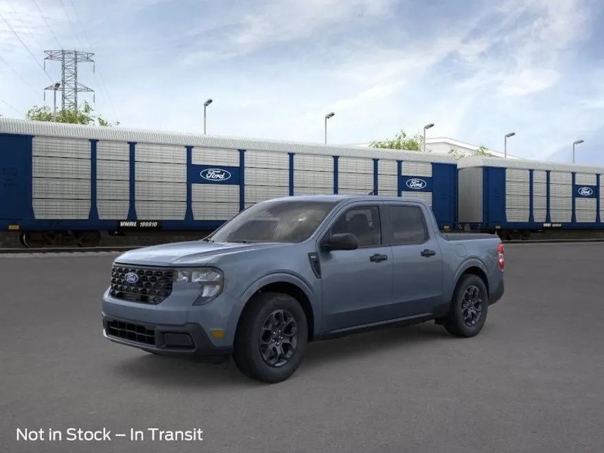 2025 Ford Maverick XLT photo 1