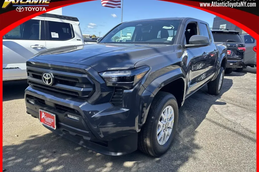 2025 Toyota Tacoma SR5 photo 1