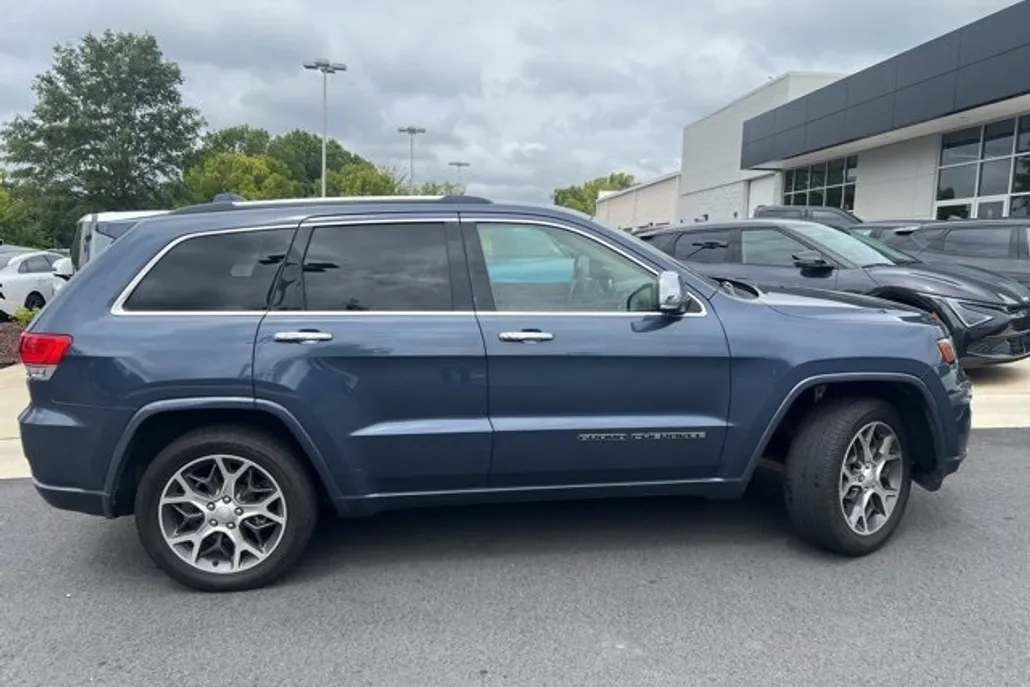 2020 Jeep Grand Cherokee Overland photo 1
