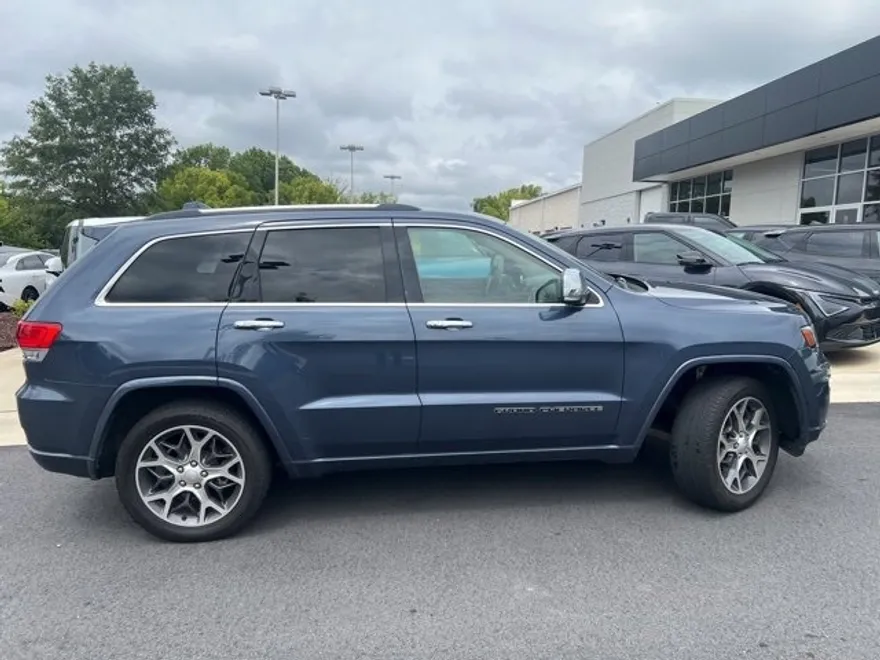 2020 Jeep Grand Cherokee Overland photo 1