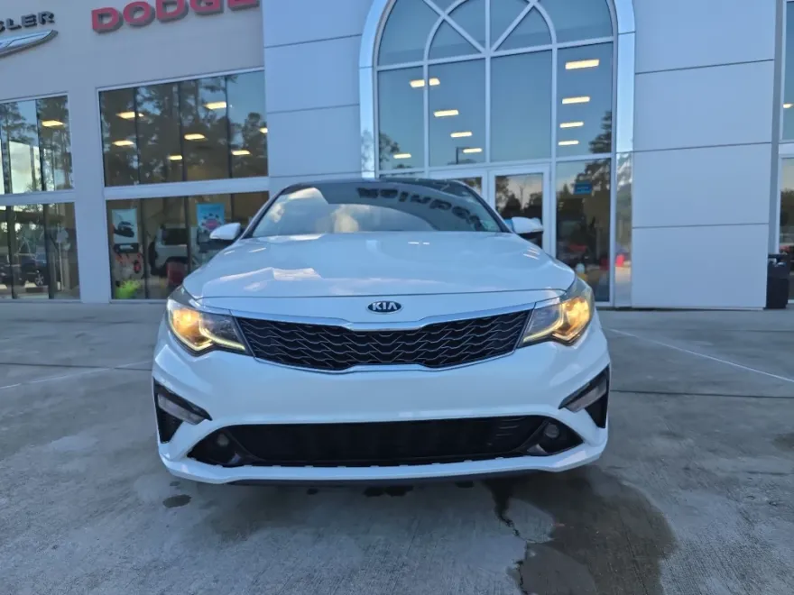 2020 Kia Optima S photo 1
