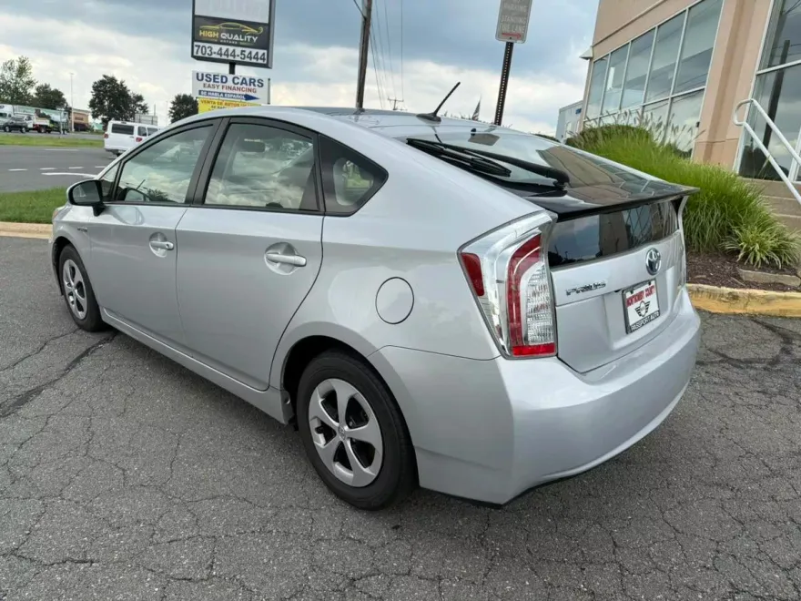 2014 Toyota Prius Four Five Three One Two photo 1