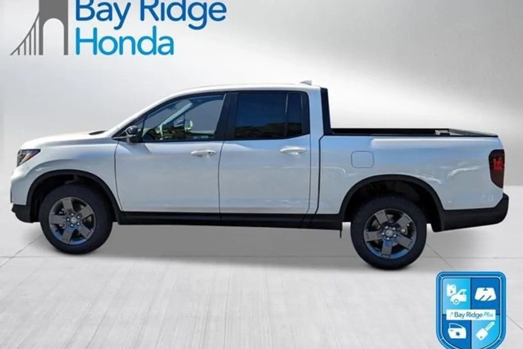2025 Honda Ridgeline TrailSport photo 1