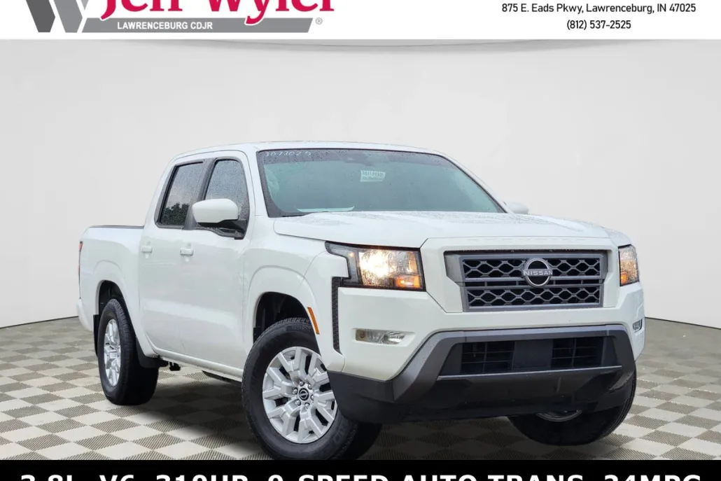 2022 Nissan Frontier SV Crew Cab photo 1