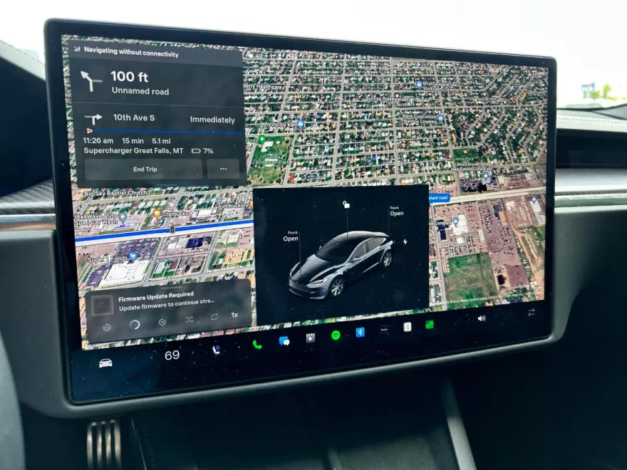 2022 Tesla Model S Plaid AWD photo 7