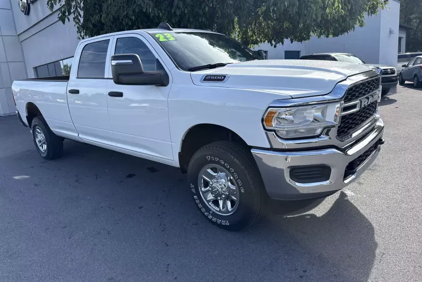 2023 Ram 2500 Tradesman photo 1
