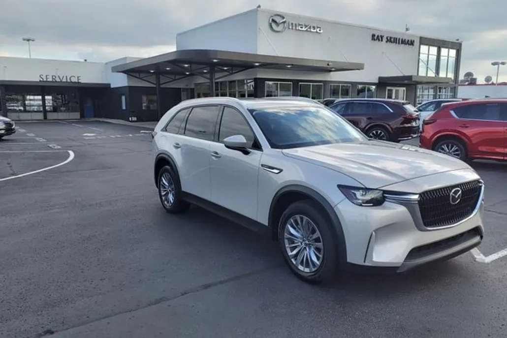 2024 Mazda CX-90 Preferred photo 1