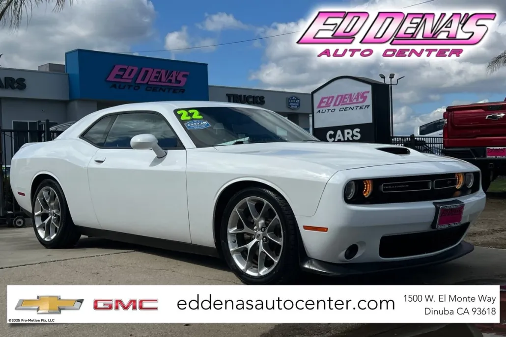 2022 Dodge Challenger GT photo 1