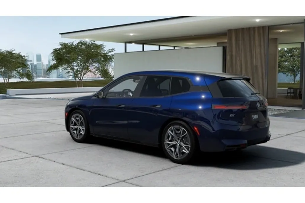 2026 Bmw iX photo 1