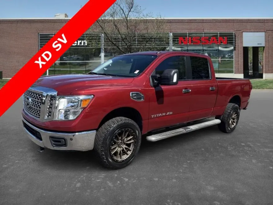 2019 Nissan Titan SV photo 1