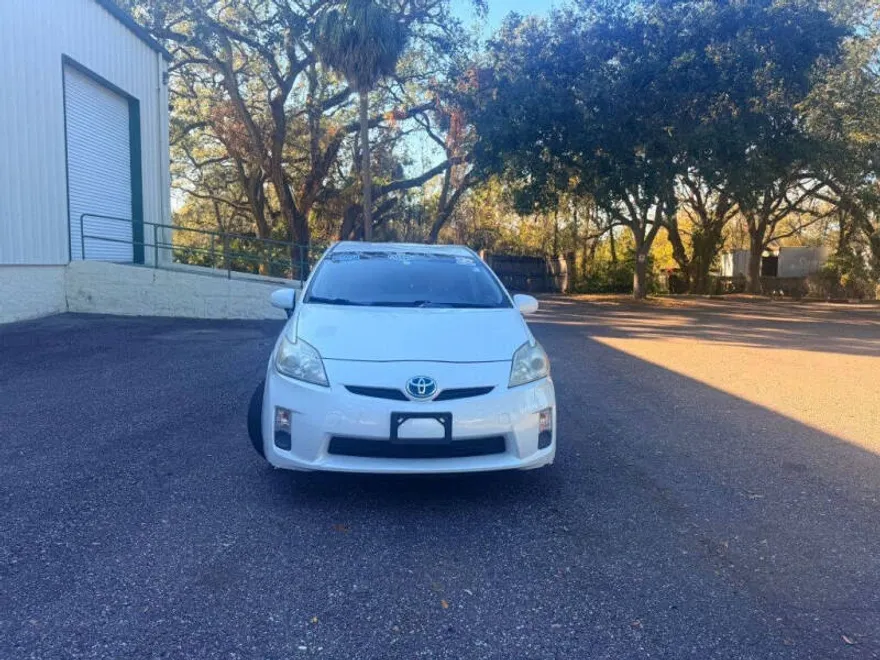 2010 Toyota Prius Two photo 1
